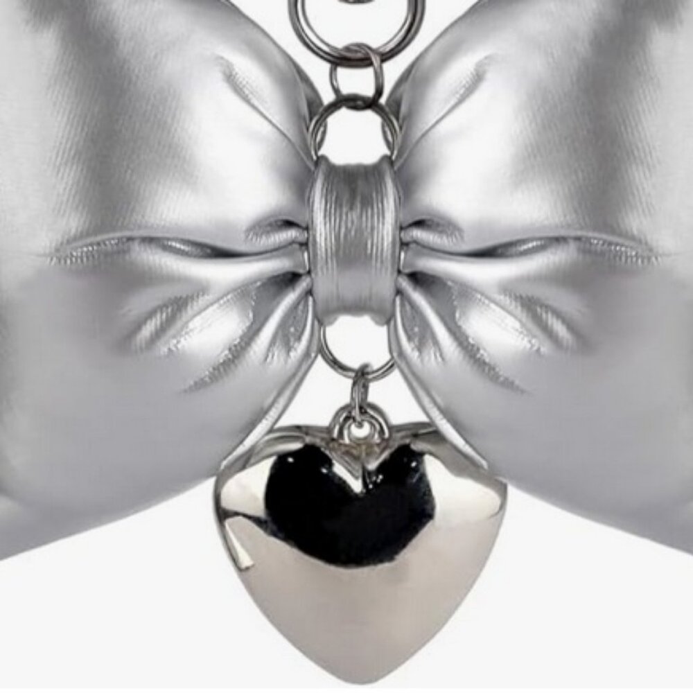 Unbranded Metallic Leather Bow Keychain w/Puffed Heart Charm in Silver, NEW